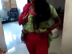Busty Boobs indian Aunty expose her Hairy Pussy